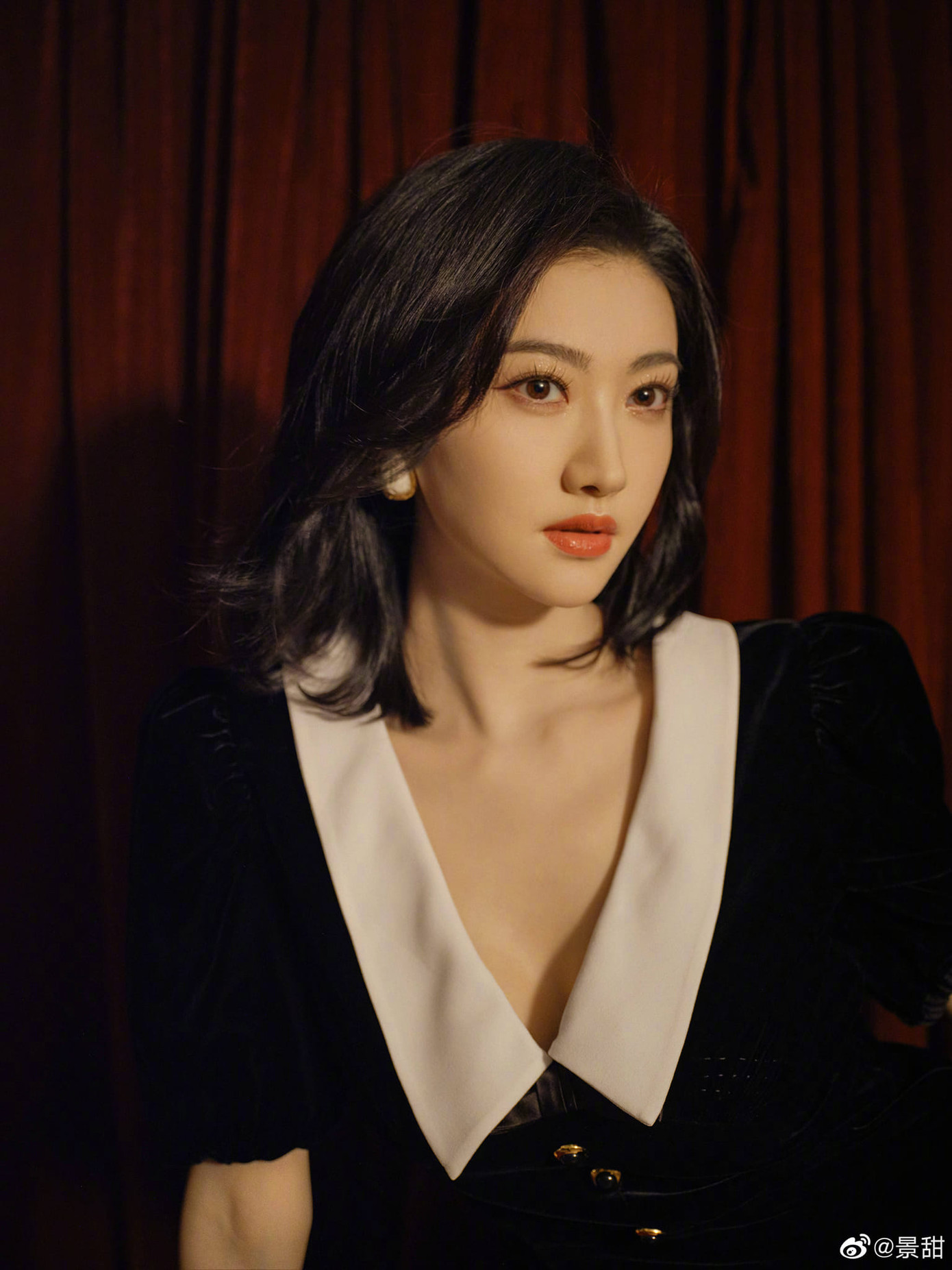 Bộ ảnh mới nhất của Cảnh Điềm trên trang cá nhân. Ảnh: Weibo. Bộ ảnh mới nhất của Cảnh Điềm trên trang cá nhân. Ảnh: Weibo.