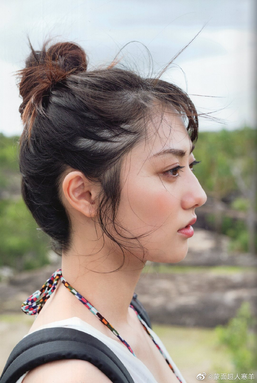 Vị hôn phu của Kazusa Okuyama là Mitsuki Takekuma - phát thanh viên TV Asahi - người kém cô 4 tuổi. Cả hai có chung niềm đam mê bóng chày. Chồng sắp cưới của cô là thành viên đội bóng chày ở Đại học Tokyo. Trong khi đó, Kazusa Okuyama chơi bóng chày từ khi học tiểu học, tham gia câu lạc bộ về bộ môn này khi học trung học cơ sở và phổ thông. Cặp tình nhân đã dọn về sống chung và chuẩn bị đón con đầu lòng.