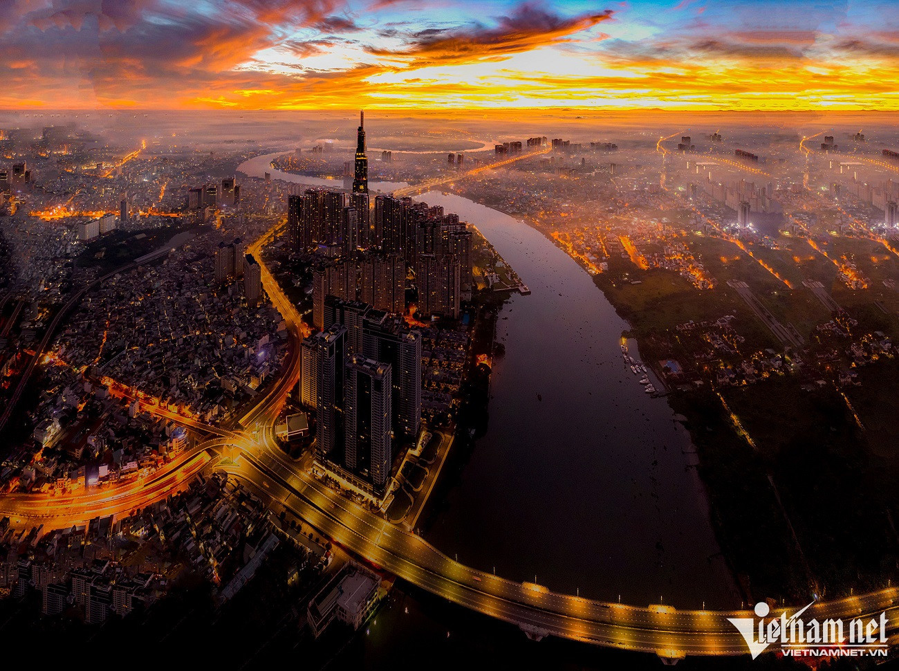 TP.HCM là đầu tàu tăng trưởng kinh tế quan trọng bậc nhất