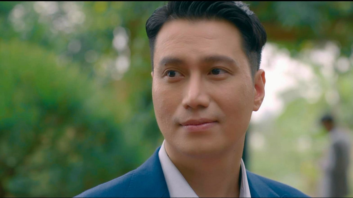 Việt Anh có một năm không mát tay khi chọn kịch bản.