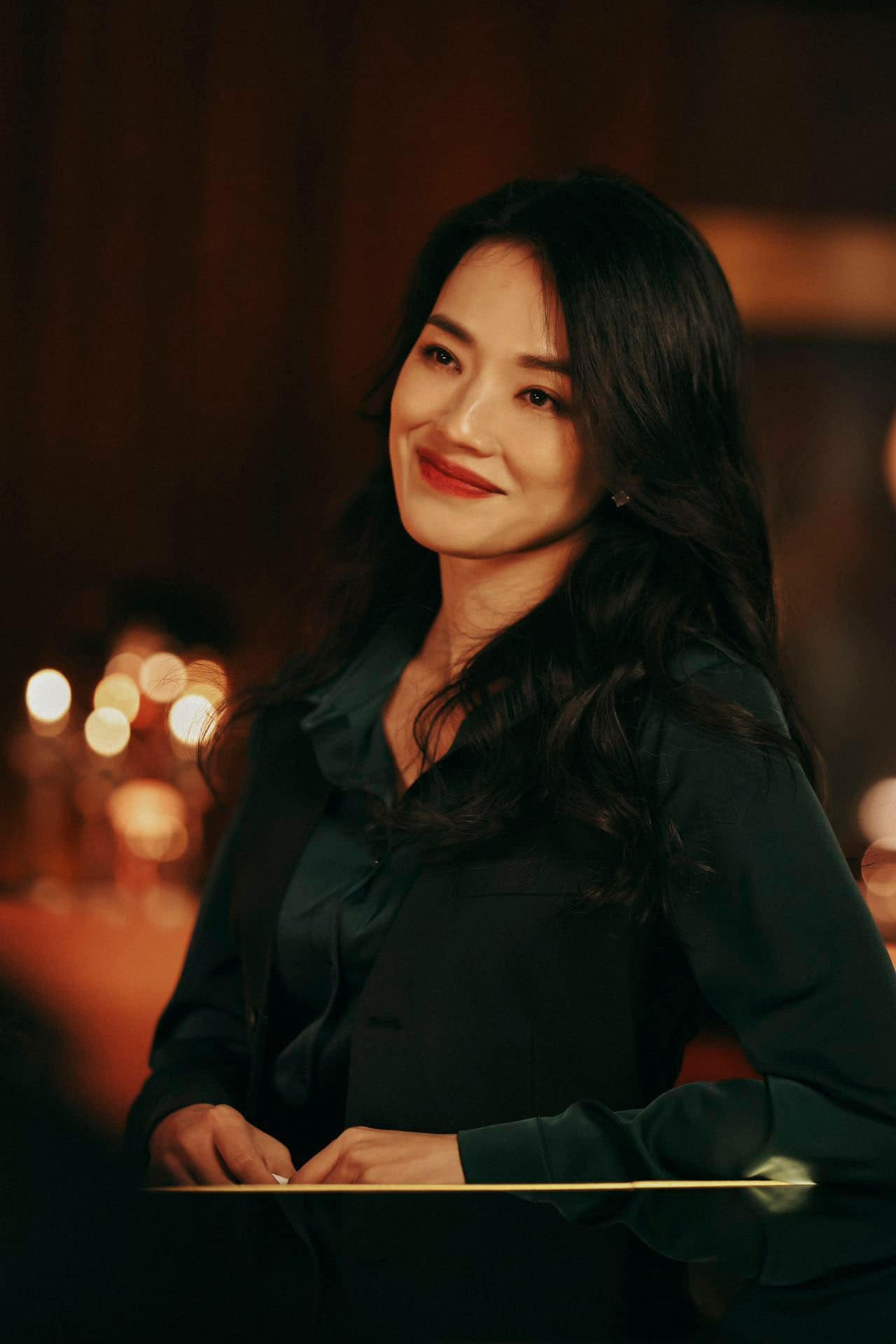 Người đẹp Nhiếp Ẩn Nương duy trì sức hút, độ nổi tiếng. Cô vừa trở thành đại sứ của nhà mốt Michael Kors hồi đầu tháng 3, xuất hiện trên tạp chí T Magazine. Người đẹp Nhiếp Ẩn Nương duy trì sức hút, độ nổi tiếng. Cô vừa trở thành đại sứ của nhà mốt Michael Kors hồi đầu tháng 3, xuất hiện trên tạp chí T Magazine.