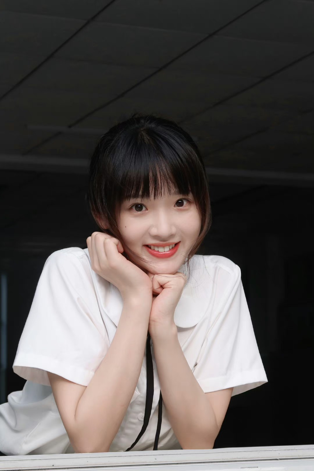 Nữ diễn viên chính quê Chiết Giang, Trung Quốc. Trương Miểu Di chưa có nhiều dấu ấn trong nghiệp diễn xuất. Trước đó, cô chủ yếu nhận vai phụ trong Đương gia chủ mẫu, Kiến tập thiên kim. Hiện tại, diễn viên được quan tâm khi đóng chính trong phim ngôn tình lấy đề tài thanh xuân vườn trường mang tên Khi anh chạy về phía em với mỹ nam sinh năm 2000 Chu Dực Nhiên. Nữ diễn viên chính quê Chiết Giang, Trung Quốc. Trương Miểu Di chưa có nhiều dấu ấn trong nghiệp diễn xuất. Trước đó, cô chủ yếu nhận vai phụ trong Đương gia chủ mẫu, Kiến tập thiên kim. Hiện tại, diễn viên được quan tâm khi đóng chính trong phim ngôn tình lấy đề tài thanh xuân vườn trường mang tên Khi anh chạy về phía em với mỹ nam sinh năm 2000 Chu Dực Nhiên.