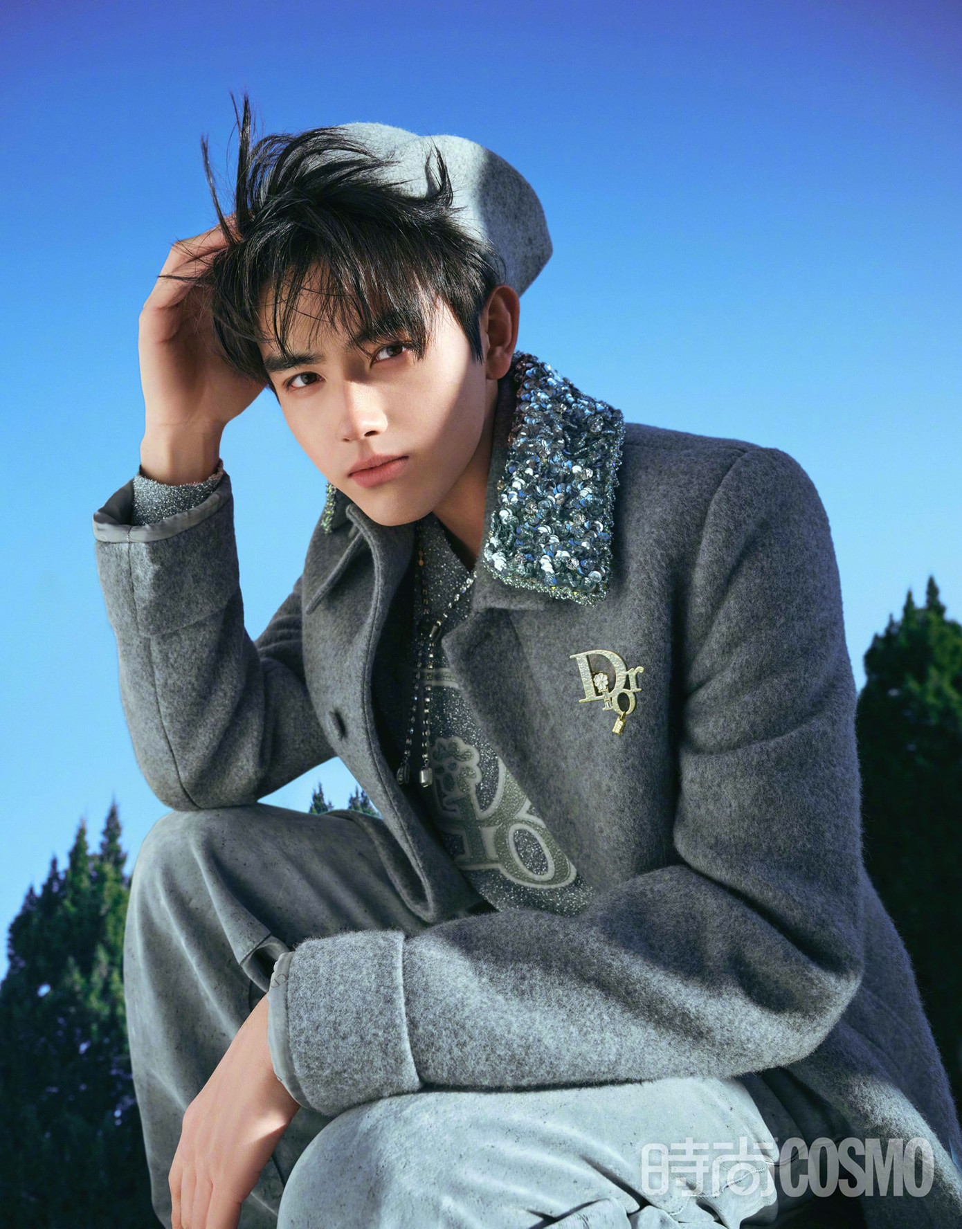 Thông tin này khiến Trần Phi Vũ trở thành cái tên được bàn tán nhiều nhất trên Weibo, 5 hotsearch được thảo luận liên quan đến hot girl mạng, bạn diễn Trương Tịnh Nghi… Chỉ sau 1 giờ xảy ra sự việc, Weibo của diễn viên tụt mất 40.000 người theo dõi. Tài khoản tự xưng là fan lâu năm của Trần Phi Vũ tuyên bố không tiếp tục ủng hộ thần tượng và nói đã biết sự thật từ lâu nhưng cố gắng giữ kín. Thông tin này khiến Trần Phi Vũ trở thành cái tên được bàn tán nhiều nhất trên Weibo, 5 hotsearch được thảo luận liên quan đến hot girl mạng, bạn diễn Trương Tịnh Nghi… Chỉ sau 1 giờ xảy ra sự việc, Weibo của diễn viên tụt mất 40.000 người theo dõi. Tài khoản tự xưng là fan lâu năm của Trần Phi Vũ tuyên bố không tiếp tục ủng hộ thần tượng và nói đã biết sự thật từ lâu nhưng cố gắng giữ kín.