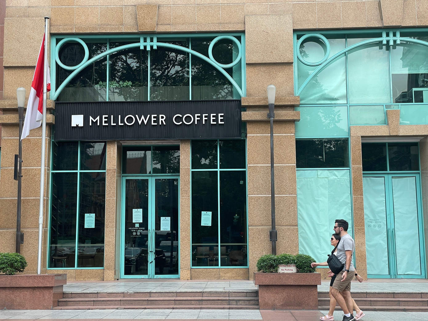 Cà phê Mellower Coffee đóng cửa. Ảnh: Hồng Phúc