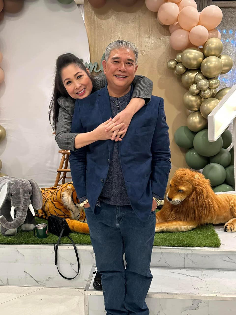 NSND Hồng Vân chia sẻ kỷ niệm với tài tử Lê Tuấn Anh. Ảnh: FBNV. NSND Hồng Vân chia sẻ kỷ niệm với tài tử Lê Tuấn Anh. Ảnh: FBNV.