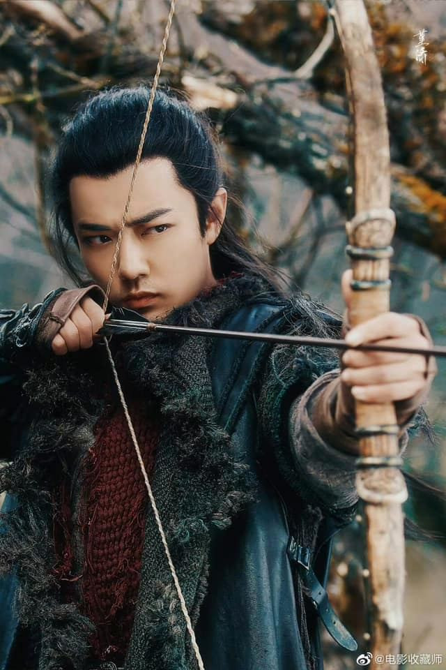 Tiêu Chiến (trái) vai Quách Tĩnh và Trang Đạt Phi vai Hoàng Dung trong dự án phim của Từ Khắc. Ảnh: Weibo. Tiêu Chiến (trái) vai Quách Tĩnh và Trang Đạt Phi vai Hoàng Dung trong dự án phim của Từ Khắc. Ảnh: Weibo.