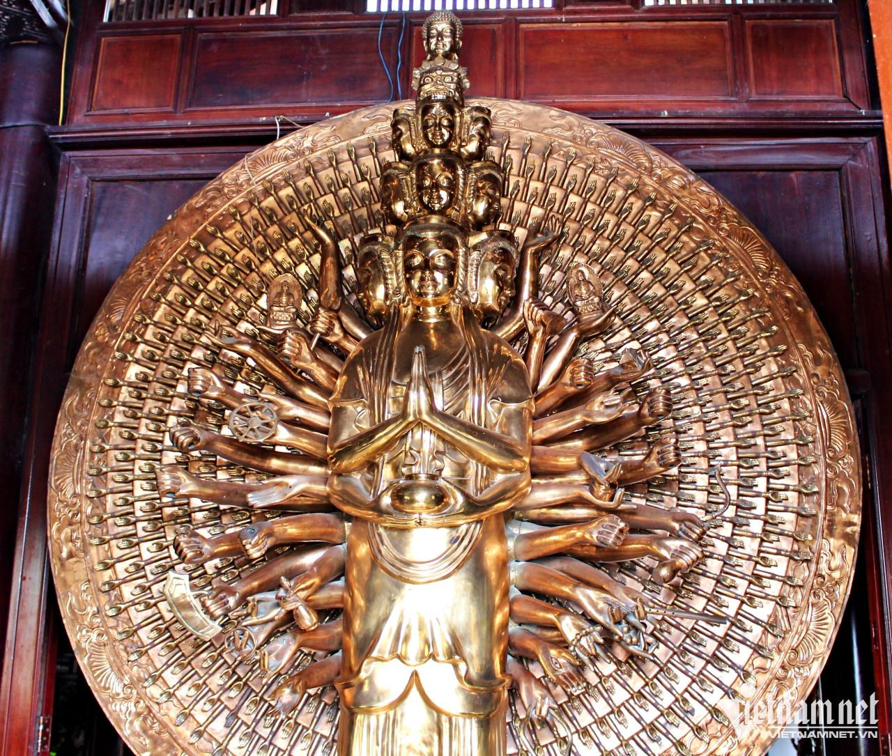 Bức tượng đã được xác lập kỷ lục. Bức tượng đã được xác lập kỷ lục.