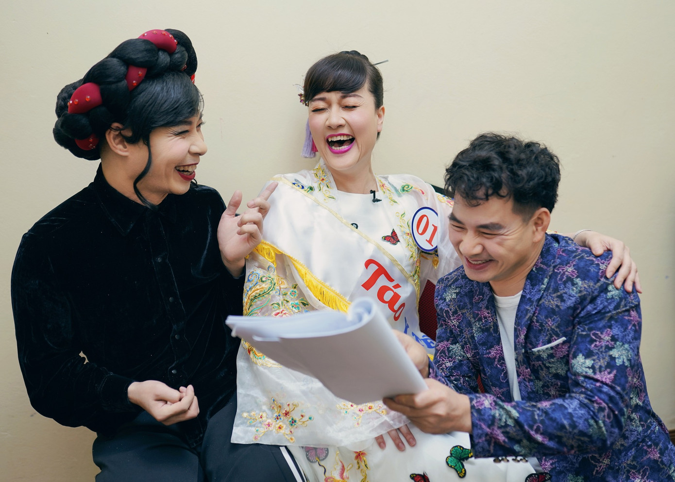 Nghệ sĩ Vân Dung có 20 năm đồng hành cùng Táo Quân. Nghệ sĩ Vân Dung có 20 năm đồng hành cùng Táo Quân.