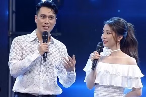 Việt Anh - Quỳnh Nga. Việt Anh - Quỳnh Nga.