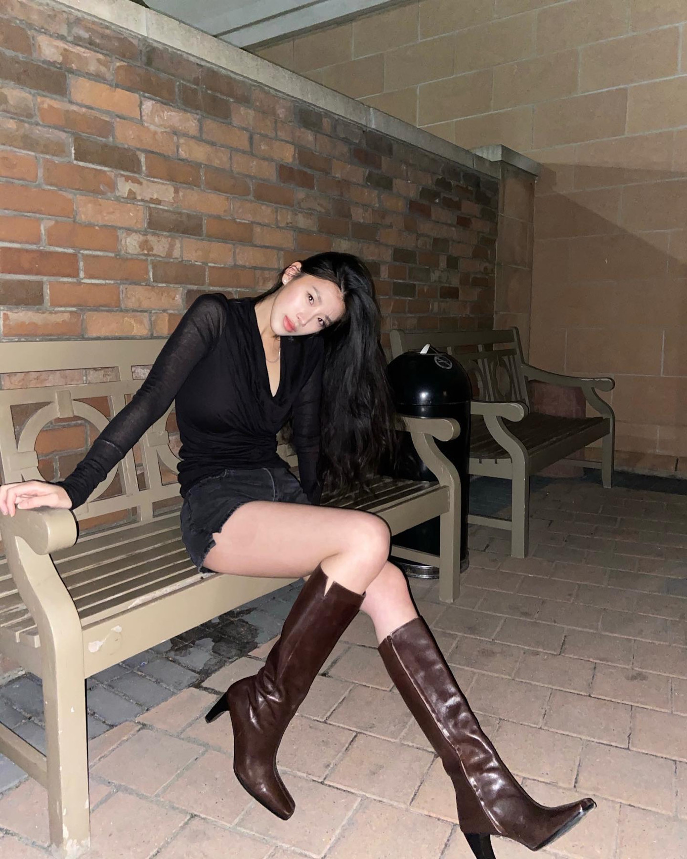 Hoa hậu Hong Kong (Trung Quốc) được tổ chức lần đầu trong thập niên 1970 và trở thành đấu trường nhan sắc có bề dày lịch sử và nổi tiếng nhất xứ Cảng thơm. Nhiều gương mặt đình đám trong giới giải trí từng ghi danh tại cuộc thi này như Trương Mạn Ngọc, Lý Gia Hân, Trần Pháp Dung, Thái Thiếu Phân, Xa Thi Mạn, Viên Vịnh Nghi, Hồ Hạnh Nhi… Hoa hậu Hong Kong (Trung Quốc) được tổ chức lần đầu trong thập niên 1970 và trở thành đấu trường nhan sắc có bề dày lịch sử và nổi tiếng nhất xứ Cảng thơm. Nhiều gương mặt đình đám trong giới giải trí từng ghi danh tại cuộc thi này như Trương Mạn Ngọc, Lý Gia Hân, Trần Pháp Dung, Thái Thiếu Phân, Xa Thi Mạn, Viên Vịnh Nghi, Hồ Hạnh Nhi…