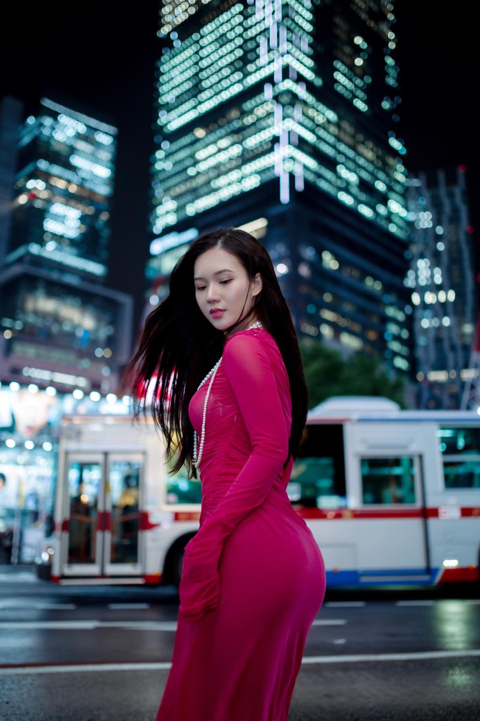 Nữ diễn viên giữ gìn và cải thiện vóc dáng bằng cách luyện tập thể dục, thể thao hàng ngày. Cô thường xuyên cập nhật hình ảnh tập gym lên trang cá nhân.