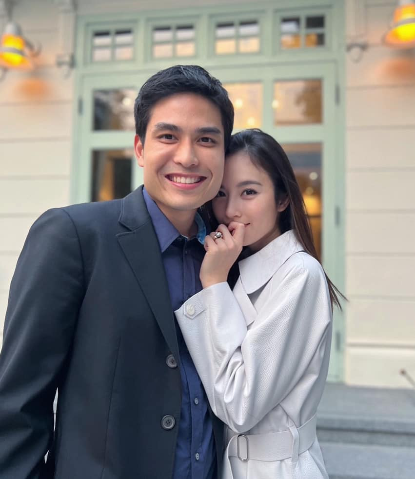 Cư dân mạng dành lời khen cho Oak là người tinh tế, luôn trân trọng bạn gái trong từng cử chỉ nhỏ. Cư dân mạng dành lời khen cho Oak là người tinh tế, luôn trân trọng bạn gái trong từng cử chỉ nhỏ.