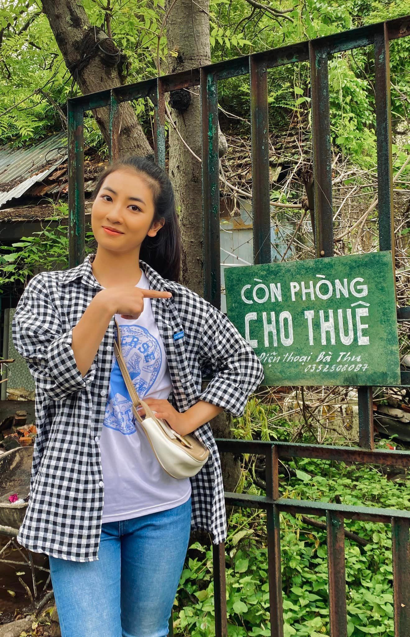 Vai Thoan do diễn viên trẻ Linh Chi đảm nhiệm. Nói về vai diễn đang khiến khán giả “tăng xông”, Linh Chi bày tỏ với Tiền Phong: “Nhận vai Thoan, tôi nghĩ vai này sẽ bị ghét lắm. Khi đọc được những bức xúc của khán giả, tôi hiểu tâm tư, suy nghĩ của những ai đang theo dõi bộ phim. Tôi đón nhận những ý kiến trái chiều một cách vui vẻ, tích cực và nghĩ rằng với diễn viên mới, được khán giả nhớ tới là rất vui rồi”.