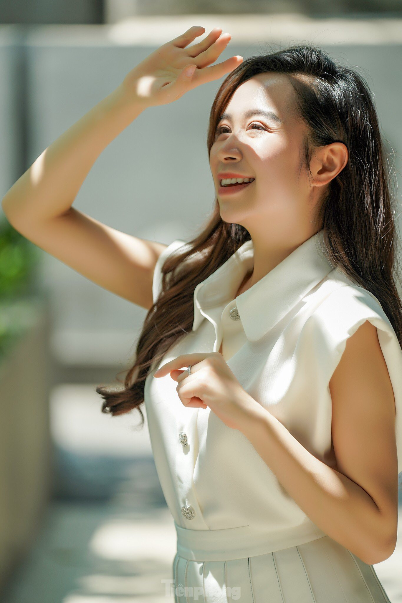 Đóng nhiều dạng nhân vật khắc khổ, diễn viên sinh năm 1993 cố gắng tìm tòi, đầu tư về ngoại hình, diễn xuất để vai diễn trở nên đa dạng, không bị nhầm lẫn. Vào vai Son, Kim Oanh được yêu cầu tăng thêm 3 kg. Ảnh: Phạm Nguyễn.