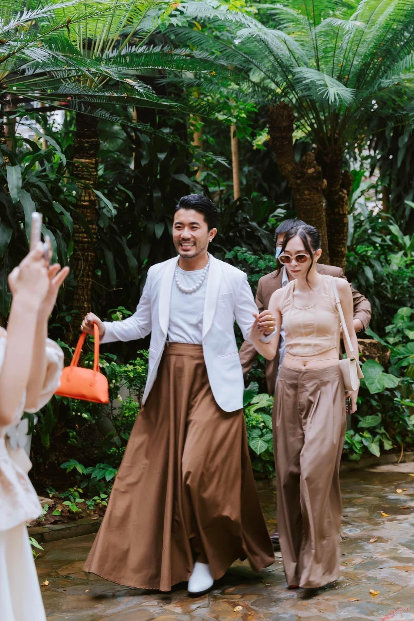 Vợ chồng con gái Xuân Hinh.