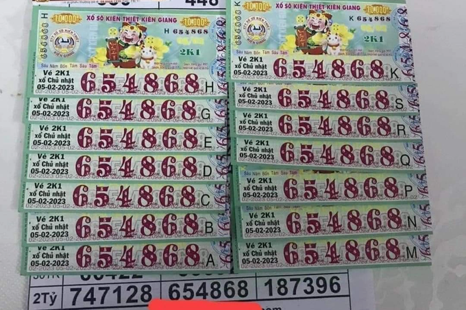 14 tờ vé số trúng giải đặc biệt của Trà Vinh hôm 5/2 (Ảnh: CTV).
