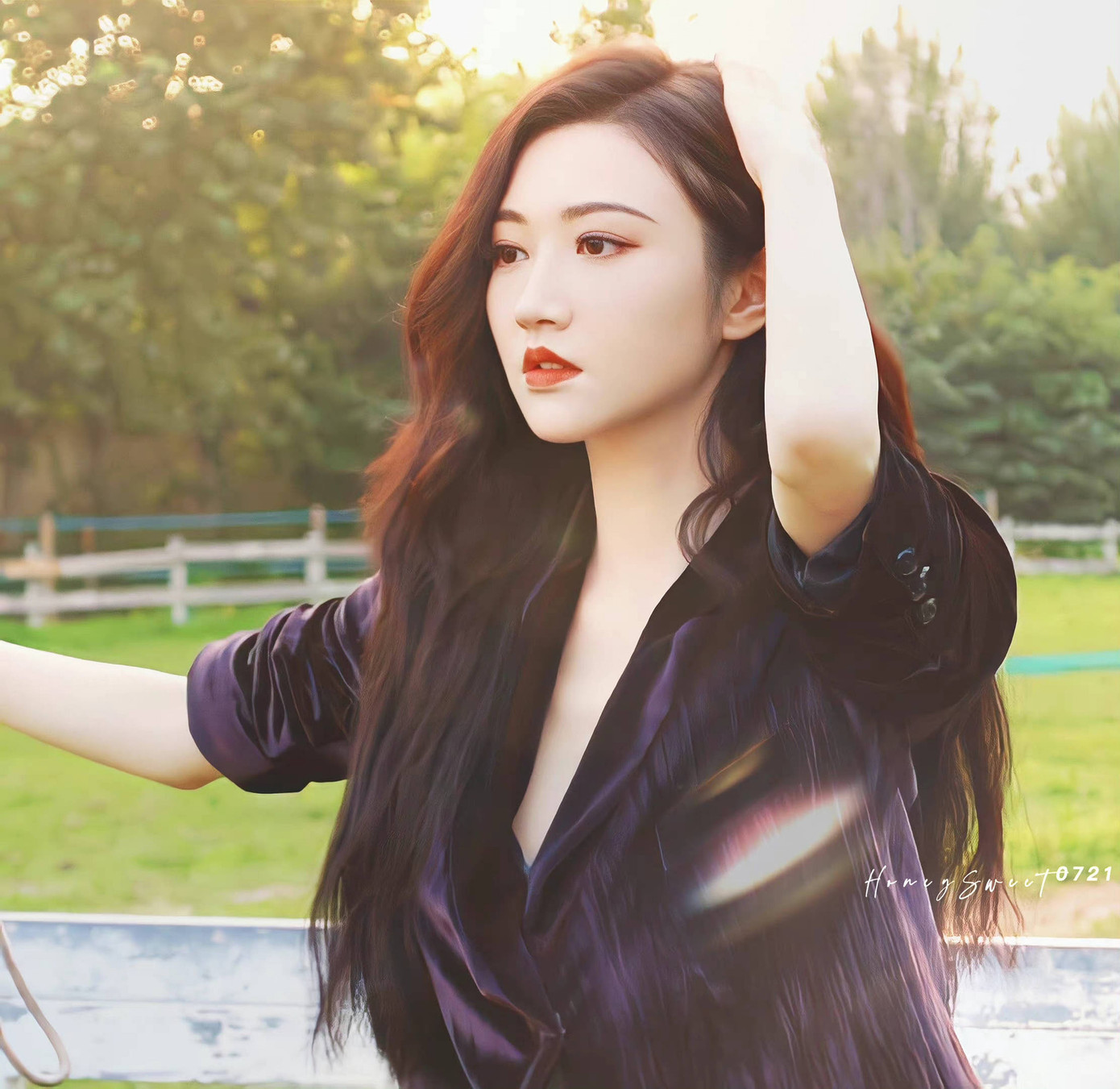 Cảnh Điềm trở thành tâm điểm khi phóng viên vạch trần Trương Kế Khoa - bạn trai cũ của cô tống tiền, phát tán hình ảnh, video nóng của nữ diễn viên. Ảnh: Weibo.