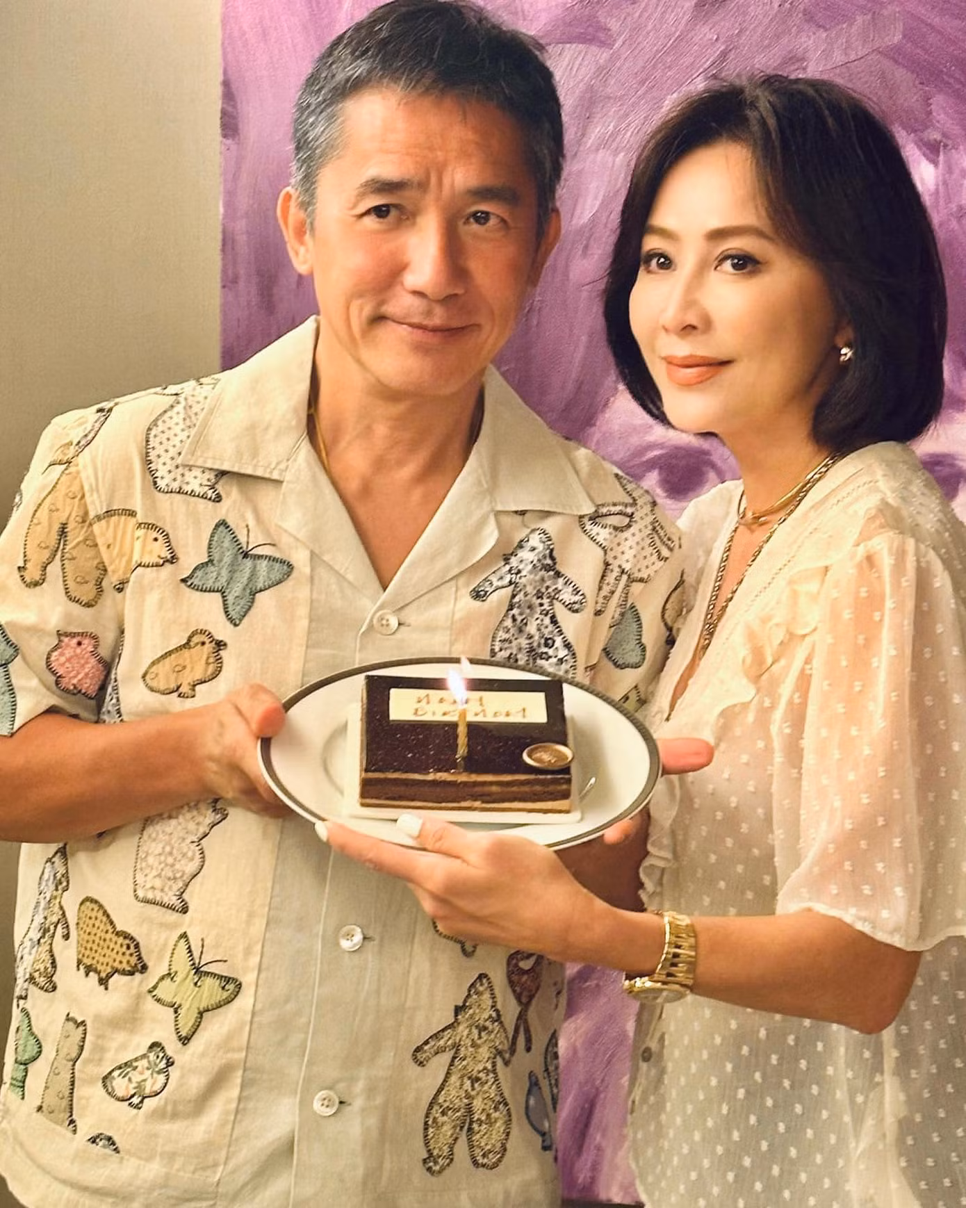 Vợ chồng Lưu Gia Linh và Lương Triều Vỹ. Ảnh: Weibo.
