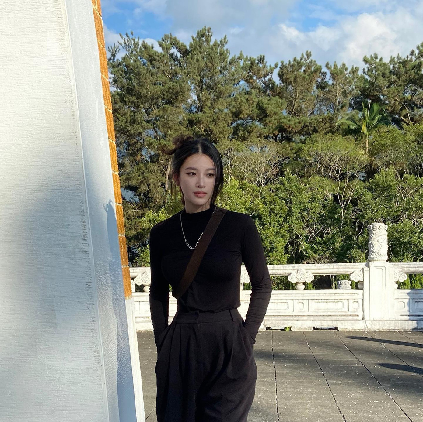 Trong cuộc phỏng vấn với truyền thông hôm 19/6, bà Lạc Di Linh - lãnh đạo cấp cao của TVB tiết lộ cuộc thi Hoa hậu Hong Kong (Trung Quốc) 2023 có phần ghi hình ở nước ngoài và biển Mỹ Khê (Đà Nẵng) là lựa chọn hàng đầu được TVB cân nhắc. Trong cuộc phỏng vấn với truyền thông hôm 19/6, bà Lạc Di Linh - lãnh đạo cấp cao của TVB tiết lộ cuộc thi Hoa hậu Hong Kong (Trung Quốc) 2023 có phần ghi hình ở nước ngoài và biển Mỹ Khê (Đà Nẵng) là lựa chọn hàng đầu được TVB cân nhắc.