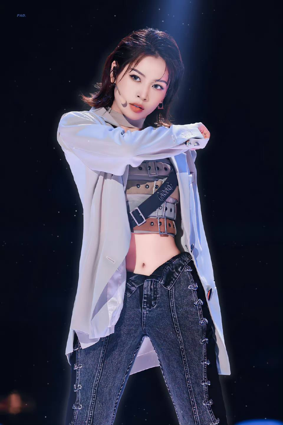 Ở phần 2 của màn công diễn 5, Chi Pu cùng Amber và A-Lin thể hiện ca khúc Lonely dance. Kết quả, Chi Pu dẫn đầu với 339 bình chọn, theo sau lần lượt là Amber và A-Lin. Nhờ vào hai màn trình diễn xuất sắc, cô lần đầu giành vị trí cao nhất ở BXH thành tích cá nhân trong Đạp gió 2023.