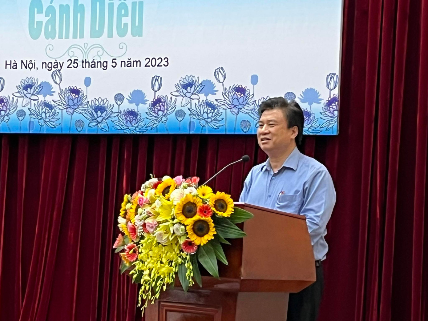 (Thứ trưởng Bộ GD&ĐT - NGƯT. TS Nguyễn Hữu Độ) (Thứ trưởng Bộ GD&ĐT - NGƯT. TS Nguyễn Hữu Độ)