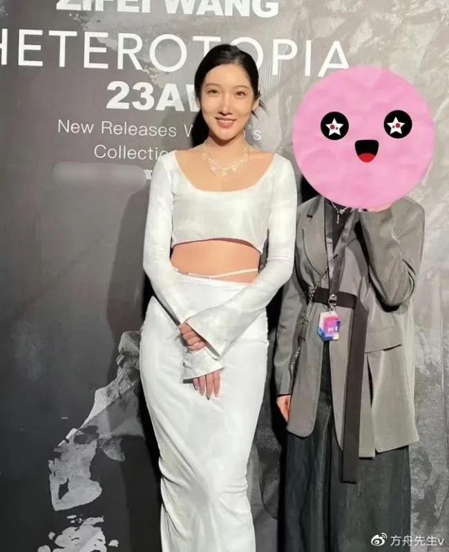 Ảnh chưa qua chỉnh sửa do người tham dự sự kiện chụp lại. Ảnh: Weibo. Ảnh chưa qua chỉnh sửa do người tham dự sự kiện chụp lại. Ảnh: Weibo.