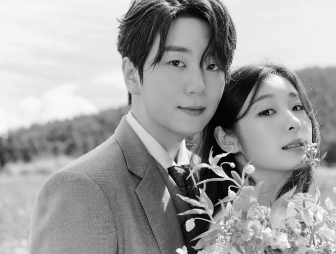 Kim Yuna và chồng ca sĩ.