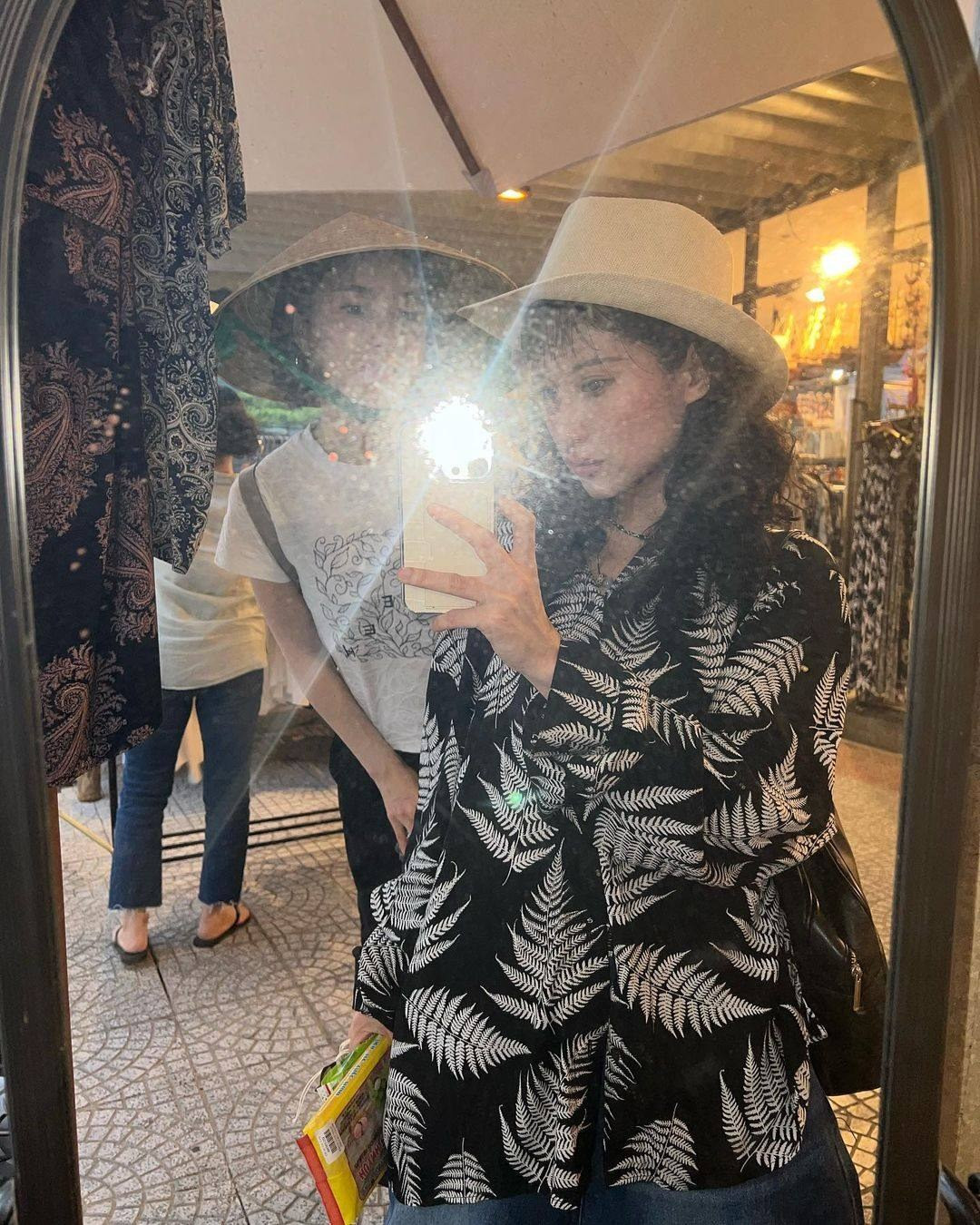 Yuna nhóm Brave Girls du lịch Hội An, Đà Nẵng cùng bạn thân. Ảnh: IG. Yuna nhóm Brave Girls du lịch Hội An, Đà Nẵng cùng bạn thân. Ảnh: IG.