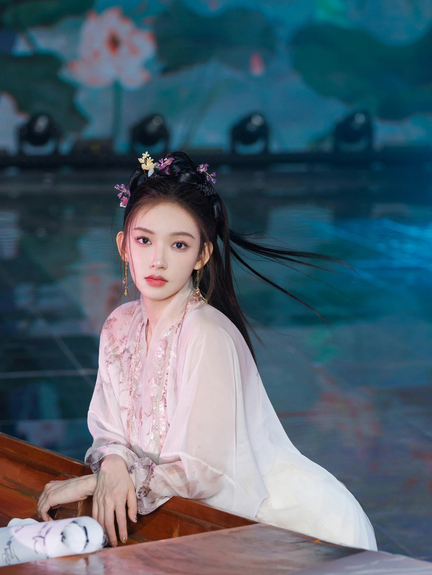 Năm 2021, Trình Tiêu bị phản ứng bởi bốn bộ phim cô tham gia đều gây tranh cãi gồm Lương ngôn tả ý, Khanh Khanh ngã tâm, Linh vực và Khi em mỉm cười rất đẹp. Đặc biệt, bộ ngôn tình lấy đề tài eSports Khi em mỉm cười rất đẹp đóng cặp cùng Hứa Khải bị “ném đá” dữ dội vì những tình tiết xa rời thực tế, cổ xúy bán độ, làm xấu bộ môn thể thao điện tử. Nhiều phân đoạn trong phim khiến giới game thủ và người hâm mộ bức xúc. Năm 2021, Trình Tiêu bị phản ứng bởi bốn bộ phim cô tham gia đều gây tranh cãi gồm Lương ngôn tả ý, Khanh Khanh ngã tâm, Linh vực và Khi em mỉm cười rất đẹp. Đặc biệt, bộ ngôn tình lấy đề tài eSports Khi em mỉm cười rất đẹp đóng cặp cùng Hứa Khải bị “ném đá” dữ dội vì những tình tiết xa rời thực tế, cổ xúy bán độ, làm xấu bộ môn thể thao điện tử. Nhiều phân đoạn trong phim khiến giới game thủ và người hâm mộ bức xúc.