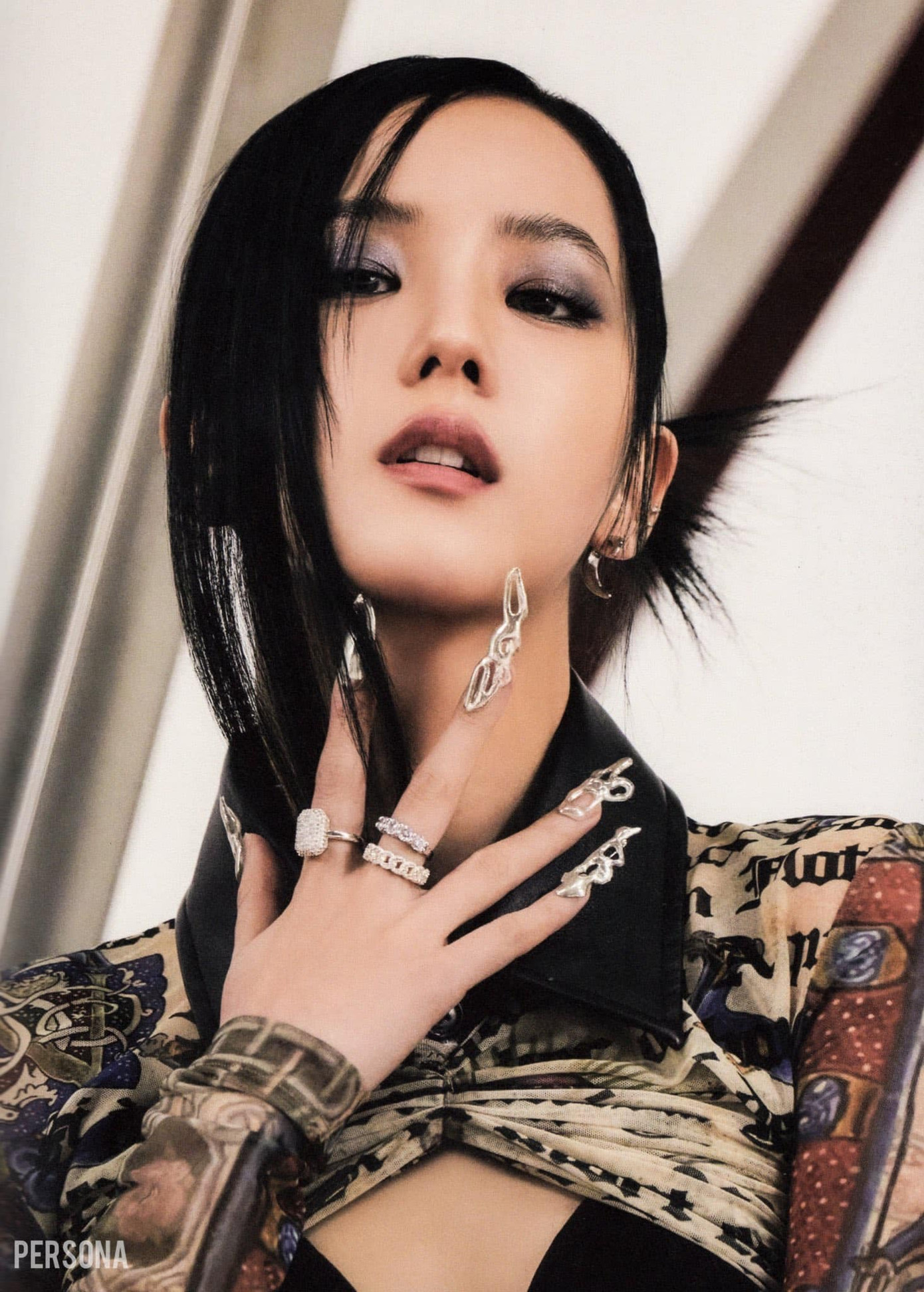 Ca sĩ 28 tuổi “cân” được nhiều phong cách thời trang và tạo ra nhiều xu hướng suốt quá trình hoạt động âm nhạc cùng nhóm BlackPink.