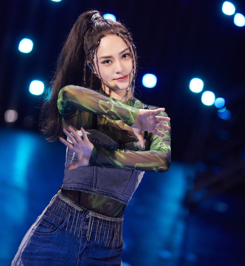 Chung Hân Đồng và chồng cũ bác sĩ Lại Hoằng Quốc. Ảnh: Weibo. Chung Hân Đồng và chồng cũ bác sĩ Lại Hoằng Quốc. Ảnh: Weibo.