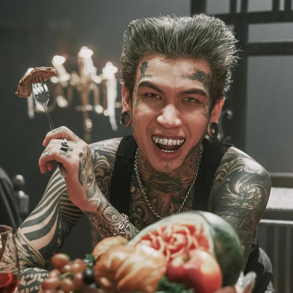 Dế Choắt chăm chỉ hoạt động, đầu tư sản phẩm nhưng thành tích đạt được không cao. Dế Choắt chăm chỉ hoạt động, đầu tư sản phẩm nhưng thành tích đạt được không cao.