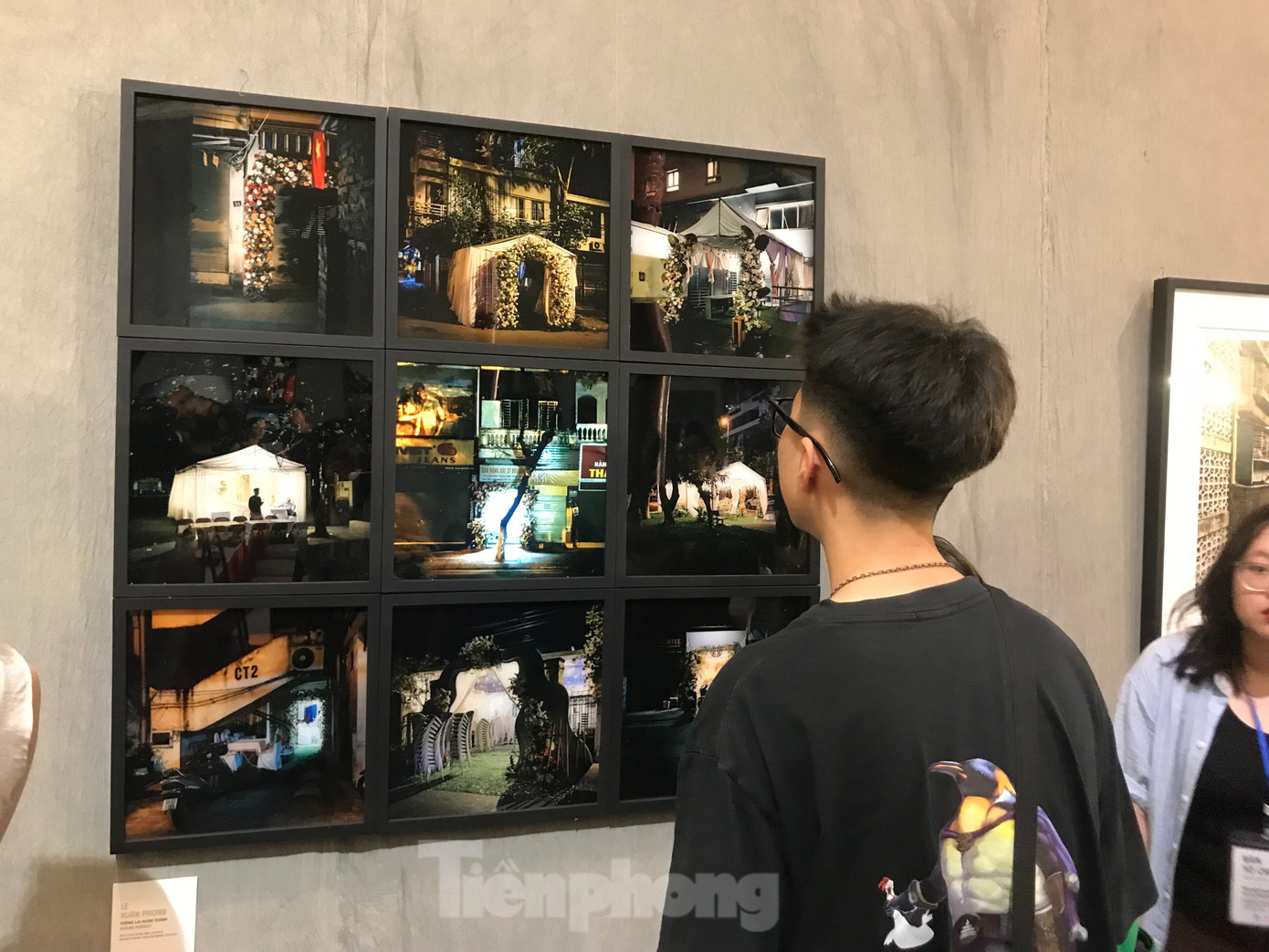 Các tác phẩm tại triển lãm thể hiện Hà Nội ở nhiều góc nhìn. Các tác phẩm tại triển lãm thể hiện Hà Nội ở nhiều góc nhìn.