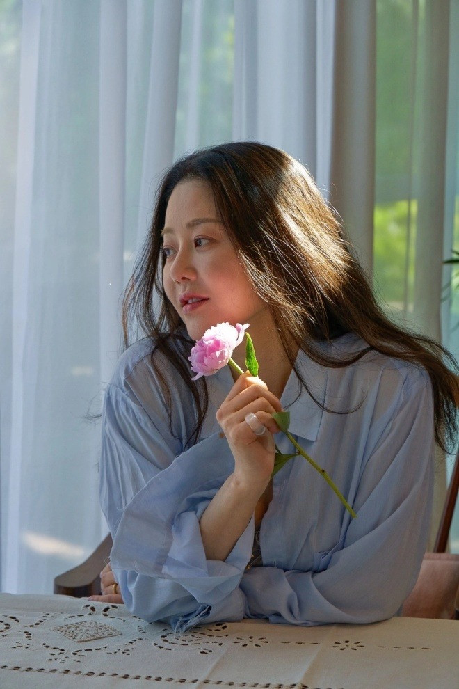 Nhan sắc không tuổi của Go Hyun Jung ở tuổi 52.