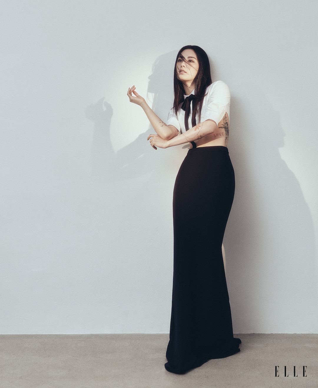 “Đối với tôi, diễn xuất là sự tự do. Tôi thích sống ở phiên bản khác chứ không phải Im Jin Ah (tên thật của Nana), diễn xuất cho phép tôi làm được nhiều điều”, nữ diễn viên bày tỏ.