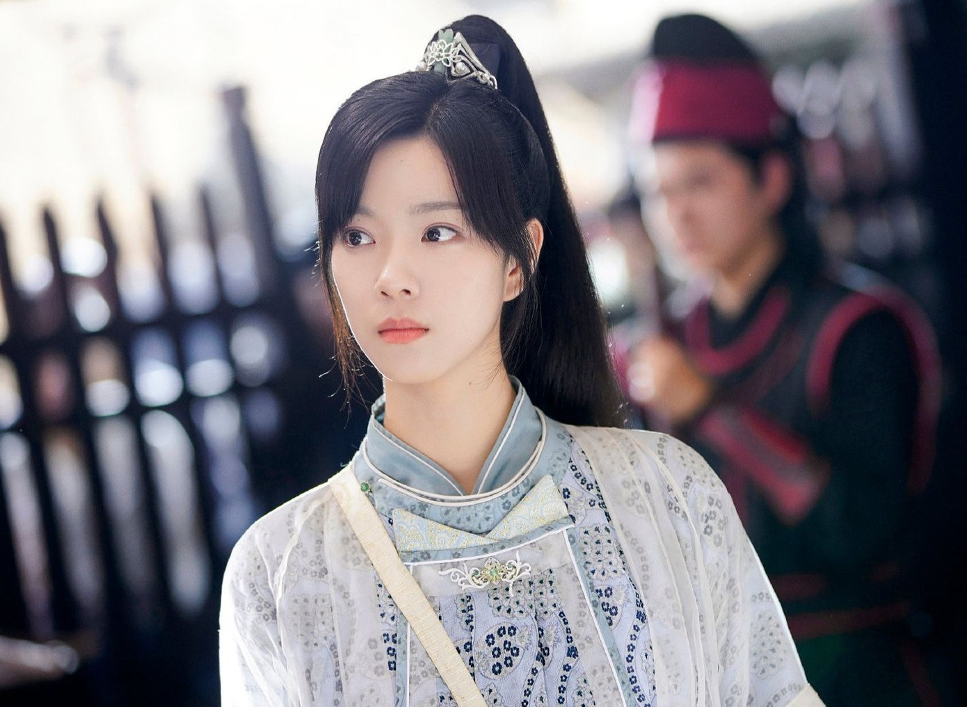 Diễn viên sinh năm 2001, đang theo học tại Học viện Điện ảnh Bắc Kinh khoa diễn xuất, trực thuộc công ty giải trí Gia Hành Thiên Hạ - công ty truyền thông và giải trí có tiếng tại Trung Quốc, quản lý Dương Mịch, Địch Lệ Nhiệt Ba... Theo nhiều người, Gia Hành coi Trang Đạt Phi là "gà cưng", o bế cô có nhiều dự án lớn. Diễn viên sinh năm 2001, đang theo học tại Học viện Điện ảnh Bắc Kinh khoa diễn xuất, trực thuộc công ty giải trí Gia Hành Thiên Hạ - công ty truyền thông và giải trí có tiếng tại Trung Quốc, quản lý Dương Mịch, Địch Lệ Nhiệt Ba... Theo nhiều người, Gia Hành coi Trang Đạt Phi là "gà cưng", o bế cô có nhiều dự án lớn.