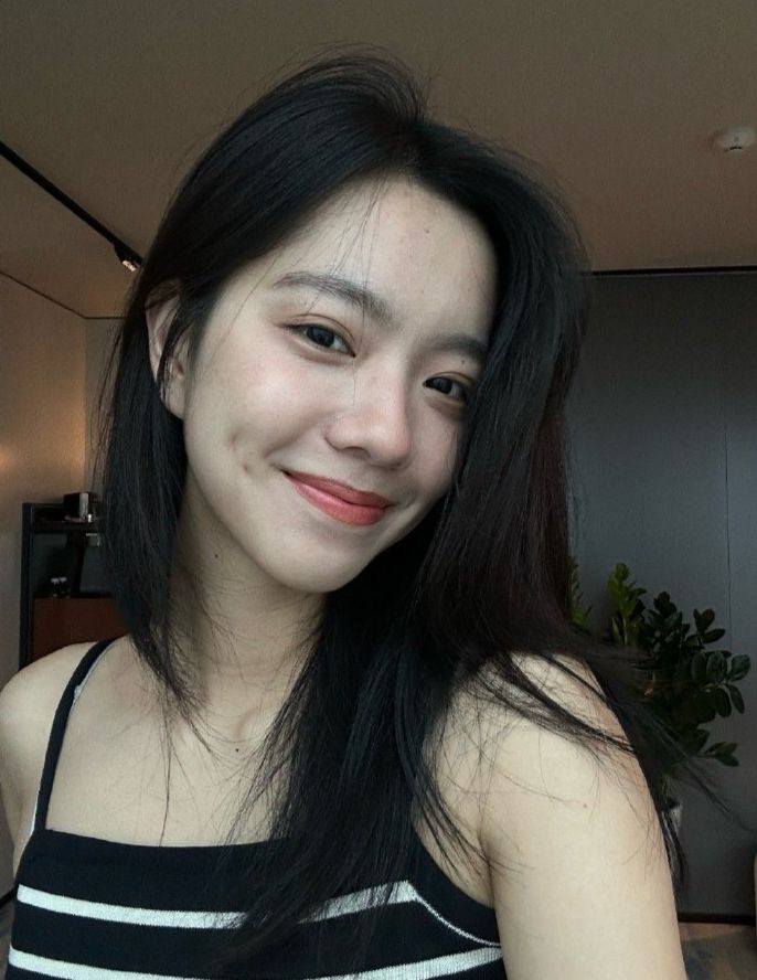 Không ít khán giả ngạc nhiên khi Trang Đạt Phi có được vai diễn điện ảnh lớn của đạo diễn Từ Khắc, bởi cô là diễn viên không mấy tiếng tăm cả về thực lực, tài nguyên lẫn nhan sắc. Tờ Sohu cho rằng diễn viên do Từ Khắc chọn ắt hẳn phải có năng lực diễn xuất, Trang Đạt Phi có sự nhất quán cao độ giữa khí chất của diễn viên và nhân vật. Không ít khán giả ngạc nhiên khi Trang Đạt Phi có được vai diễn điện ảnh lớn của đạo diễn Từ Khắc, bởi cô là diễn viên không mấy tiếng tăm cả về thực lực, tài nguyên lẫn nhan sắc. Tờ Sohu cho rằng diễn viên do Từ Khắc chọn ắt hẳn phải có năng lực diễn xuất, Trang Đạt Phi có sự nhất quán cao độ giữa khí chất của diễn viên và nhân vật.