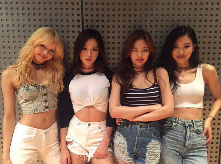 Nhân ngày 7 năm kỷ niệm ra mắt (8/8/2016-8/8/2023), bức ảnh BlackPink trước khi ra mắt nhận được nhiều sự quan tâm của công chúng. Ngay từ thời điểm mới công bố các thành viên, nhóm nhạc nhà YG đã được dự đoán là “tân binh khủng long”, hứa hẹn công phá những thành tích của Kpop.