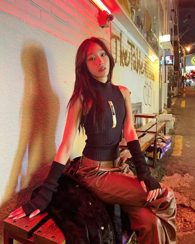 “Bạn gái tin đồn” của thủ lĩnh Big Bang “cân” được nhiều phong cách.