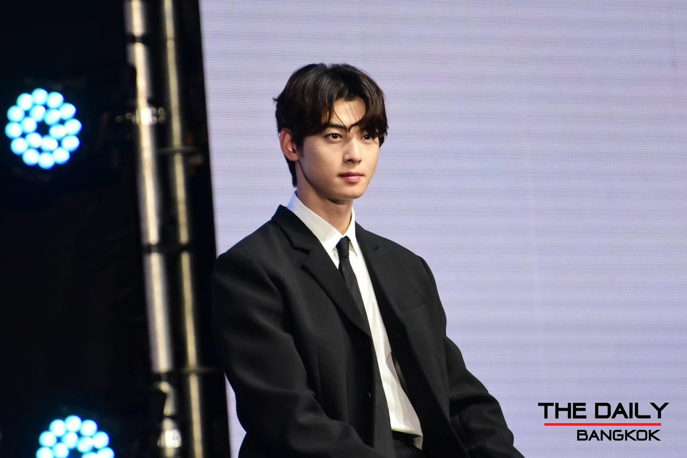 Cha Eun Woo xuất hiện tiều tụy tại sự kiện ở Thái Lan. Ảnh: The Daily Bangkok.