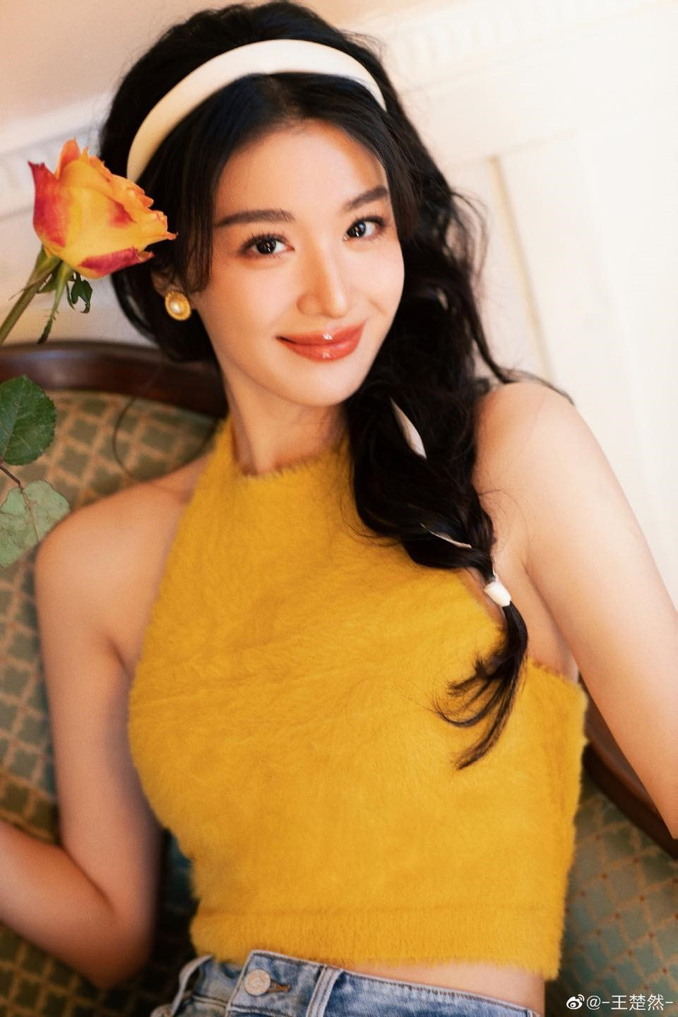 Nữ diễn viên cho biết cô trân trọng những đánh giá của khán giả, đồng nghiệp để phát triển bản thân và chưa từng nghĩ vẻ đẹp ngoại hình sẽ mang đến thành công. Nữ diễn viên cho biết cô trân trọng những đánh giá của khán giả, đồng nghiệp để phát triển bản thân và chưa từng nghĩ vẻ đẹp ngoại hình sẽ mang đến thành công.