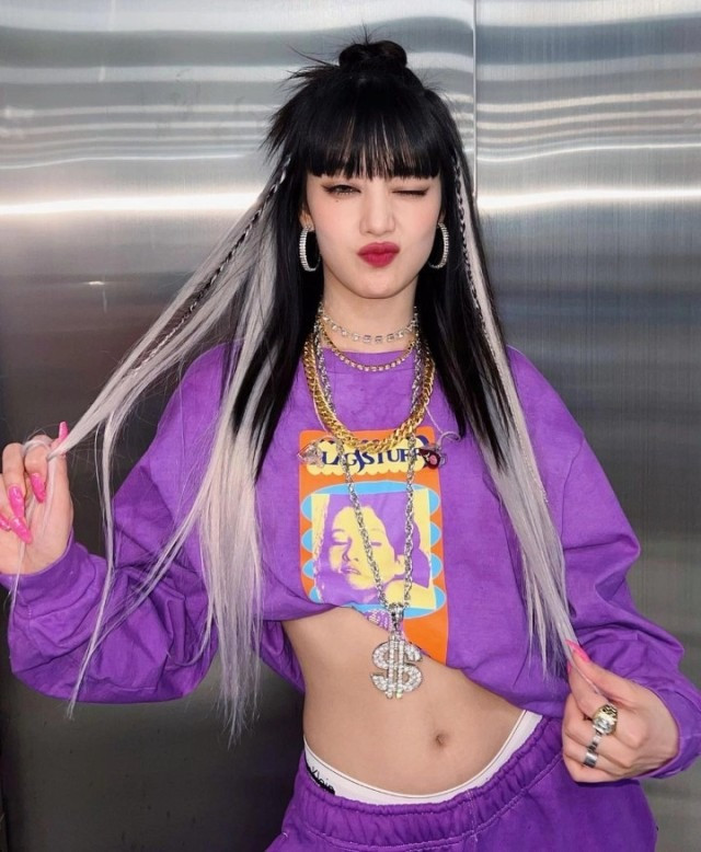 Minie theo đuổi phong cách khỏe khoắn, gợi cảm. Minie theo đuổi phong cách khỏe khoắn, gợi cảm.