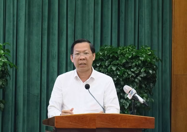 Chủ tịch UBND TP.HCM Phan Văn Mãi phát biểu tại hội nghị. Chủ tịch UBND TP.HCM Phan Văn Mãi phát biểu tại hội nghị.