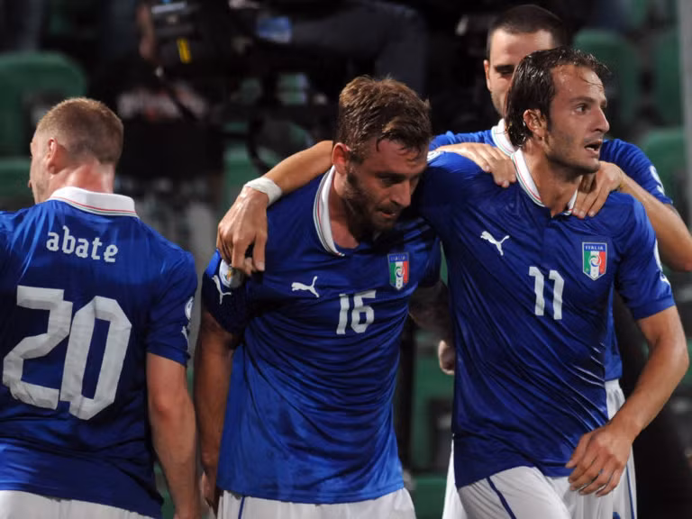 Italia đang sáng cửa nhất. Italia đang sáng cửa nhất