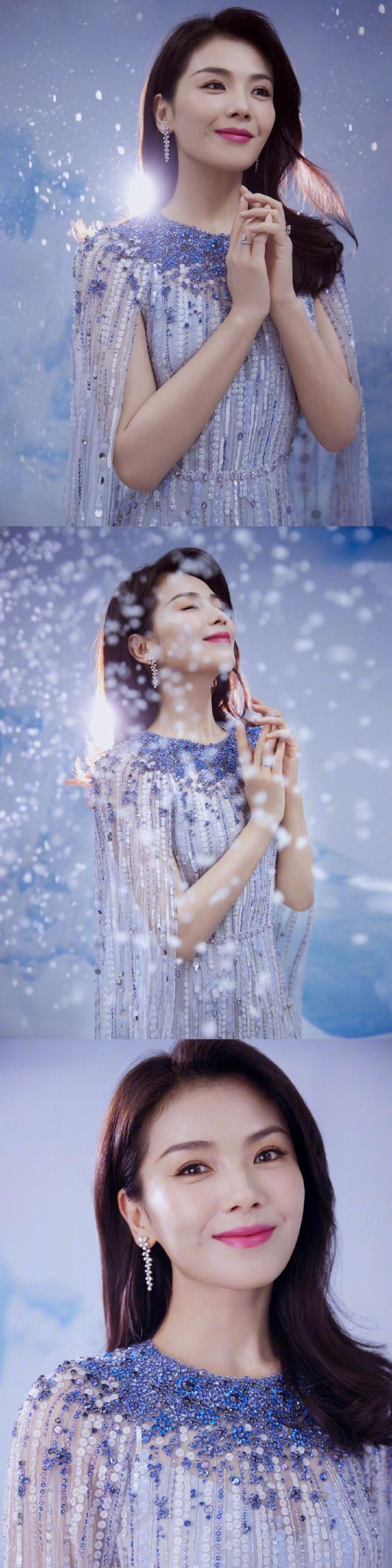 Lưu Đào khoe vẻ đẹp dịu dàng, đằm thắm ở tuổi 43. Lưu Đào khoe vẻ đẹp dịu dàng, đằm thắm ở tuổi 43.