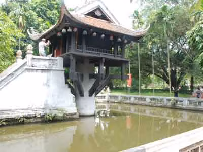 Hồ Linh Chiểu vắng sen hai năm nay. Hồ Linh Chiểu vắng sen hai năm nay