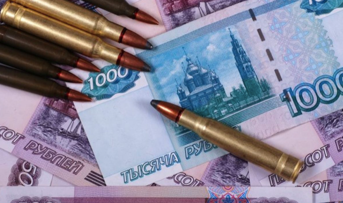 Nga phải gánh chịu tổn thất lớn về tiền bạc cho chiến dịch quân sự ở Ukraine. (Ảnh: AT)