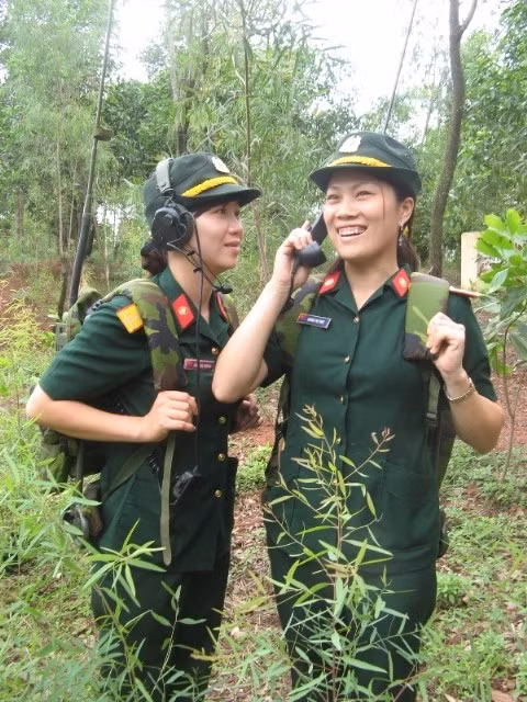 Những nữ quân nhân là lực lượng không thể thiếu trong hoạt động của các quân binh chủng của Bộ Quốc phòng. Những nữ quân nhân là lực lượng không thể thiếu trong hoạt động của các quân binh chủng của Bộ Quốc phòng