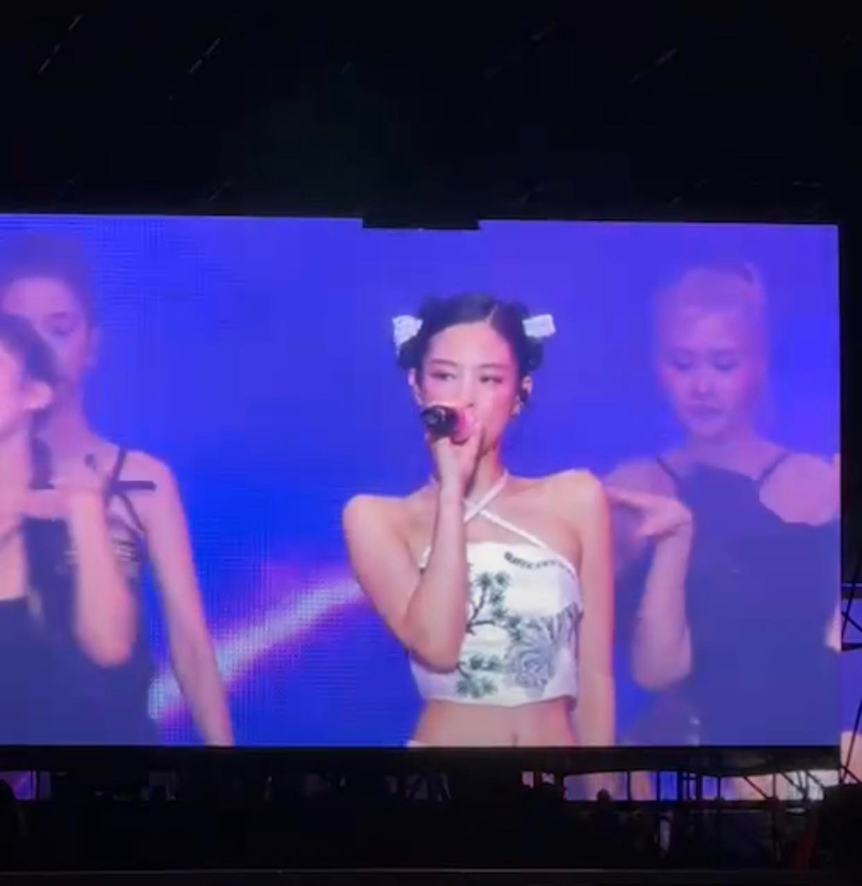 Jennie rap Pink Venom. Jennie rap Pink Venom.