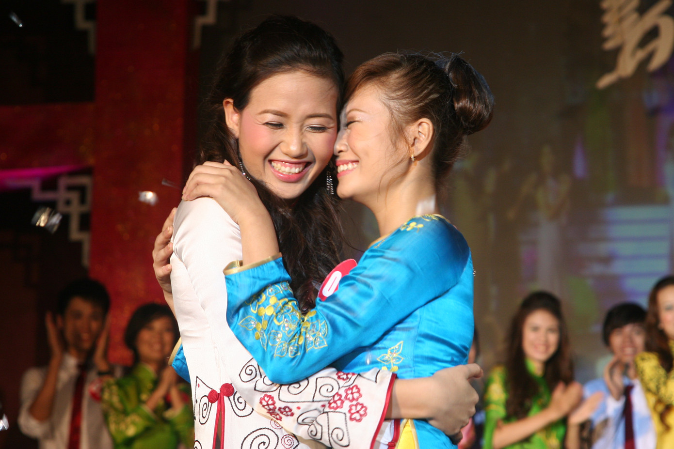 Bất ngờ và hạnh phúc khi đăng quang 